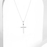 Colar com Pingente de Cruz Banhado a Prata