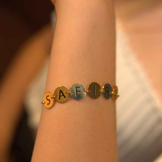 Pulseira Personalizada de pingentes com letras - Banhado a ouro 18k