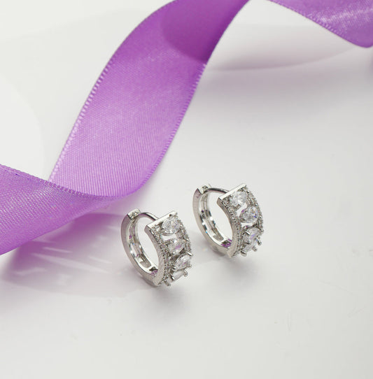 Brinco Argola Cravejado em Zircônias com Gota  ZIRCÔNIAS COM GOTA (cópia)