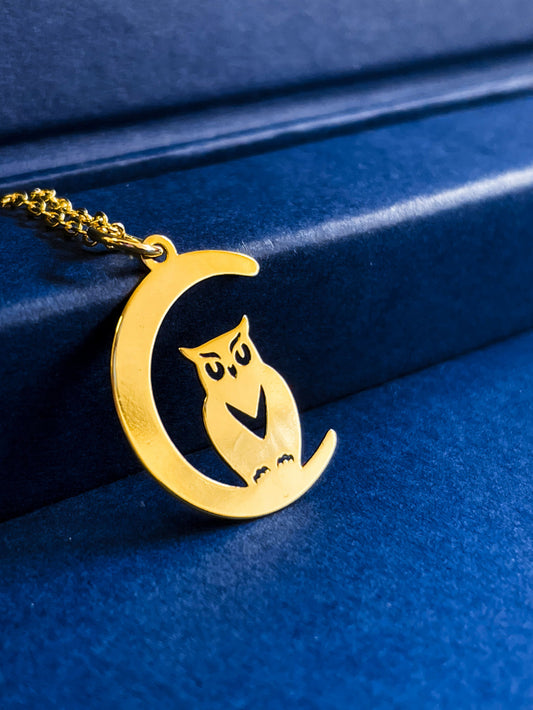 COLAR CORUJA E LUA BANHADO EM OURO 18K