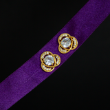 Brinco Rosa Luxo com Zircônia Central Cravejada Banhado