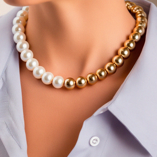 Colar com Perola e Bolinhas Lisa Banhado a Ouro