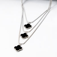 Conjunto Brinco e Colar Triplo 3 Folhas de Trevos Banhado em Ouro 18K