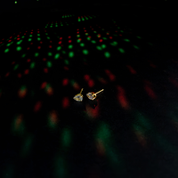 Brinco Ponto de Luz Formato de Pingo Banhado