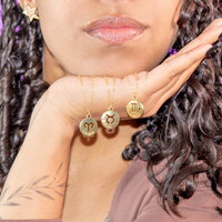 Colar de Signos Medalhas Banhado a Ouro 18K