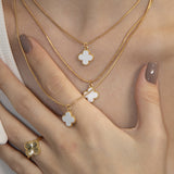 Conjunto Brinco e Colar Triplo 3 Folhas de Trevos Banhado em Ouro 18K